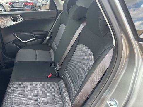 Used 2025 Kia Soul LX w/ LX Technology Package image 37