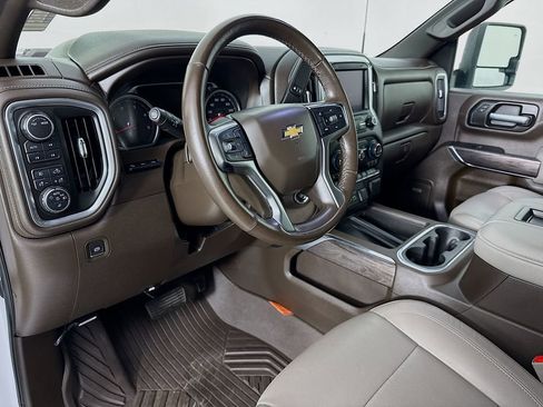Used 2020 Chevrolet Silverado 2500 LTZ w/ LTZ Premium Package AWD/4WD image 9