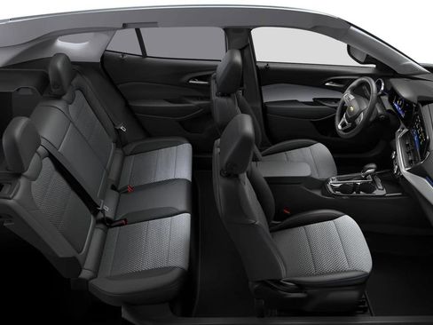 New 2026 Chevrolet Trax LT w/ LT Convenience Package FWD image 20