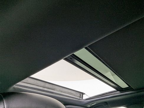 Used 2021 Jeep Grand Cherokee Limited w/ Luxury Group II image 26