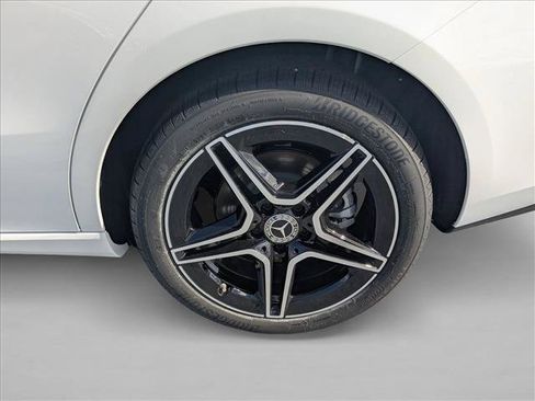 Used 2026 Mercedes-Benz CLA 250 image 9