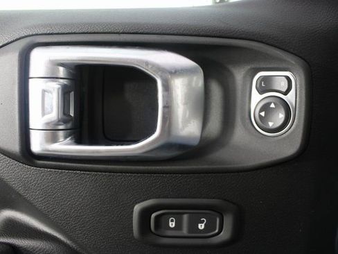 New 2026 Jeep Wrangler Unlimited Rubicon image 14