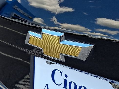 Used 2023 Chevrolet Equinox LT FWD image 30