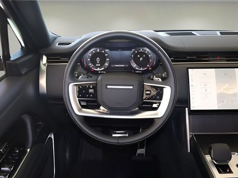 New 2025 Land Rover Range Rover SE AWD/4WD image 11