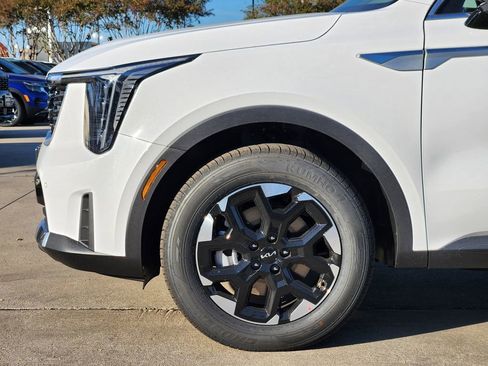 New 2026 Kia Sorento S image 5