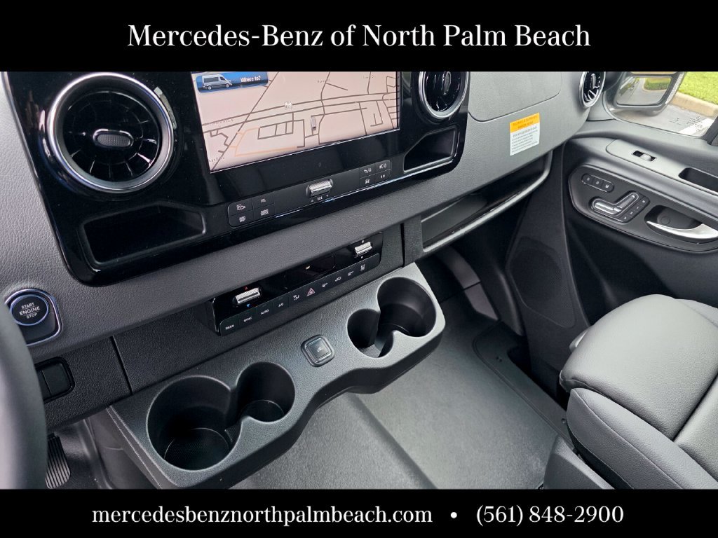 New 2026 Mercedes-Benz Sprinter 2500 image 18