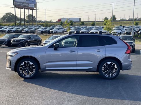 New 2026 Volvo XC60 B5 Plus w/ Climate Package PRO AWD/4WD image 4