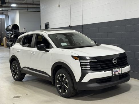 New 2026 Nissan Kicks SV w/ SV Premium Package AWD/4WD image 2