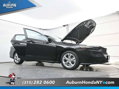 New 2026 Honda Accord LX image 34