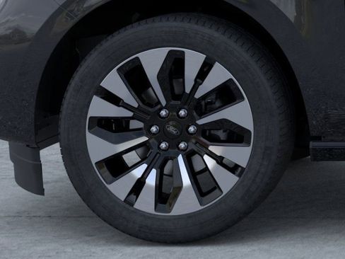 New 2026 Ford Expedition Max Platinum image 19