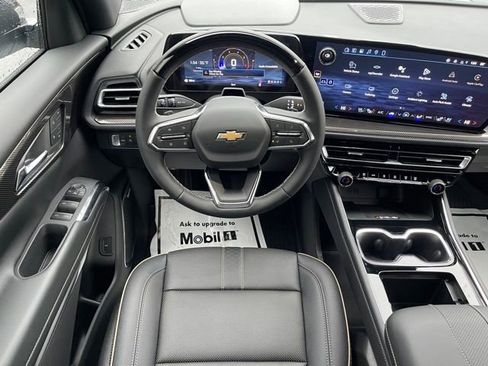 New 2026 Chevrolet Traverse High Country w/ LPO, Floor Liner Package image 6