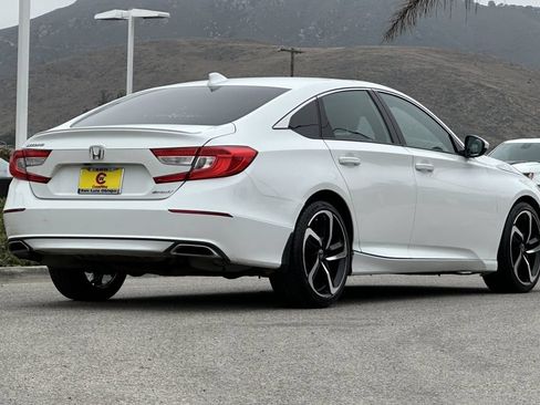 Used 2018 Honda Accord Sport image 3
