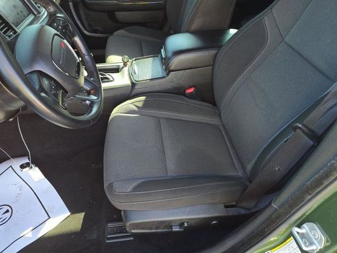 Used 2021 Dodge Charger SXT w/ Blacktop Package image 9