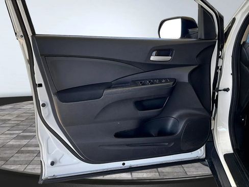 Used 2016 Honda CR-V LX image 17