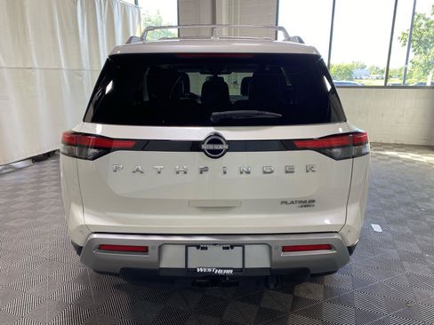 Used 2022 Nissan Pathfinder Platinum w/ Cargo Package AWD/4WD image 6