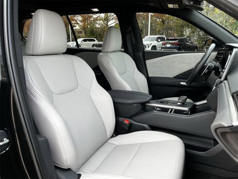 Used 2025 Lexus TX 350 350 Premium w/Pano-Roof/Tech P image 25