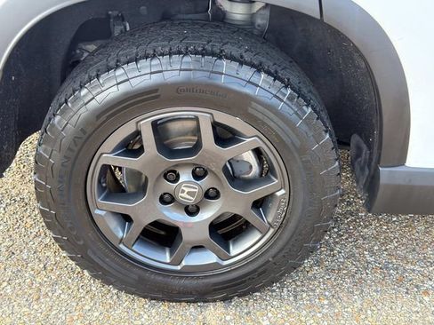 Used 2024 Honda Pilot TrailSport image 5