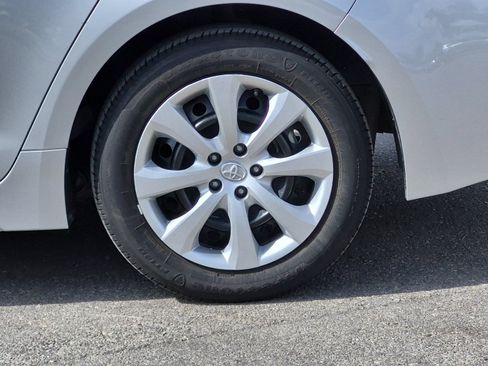 Certified 2025 Toyota Corolla LE FWD image 21