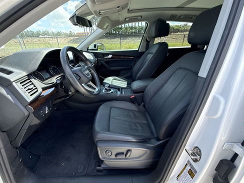 Used 2020 Audi Q5 2.0T Premium w/ Convenience Package AWD/4WD image 30