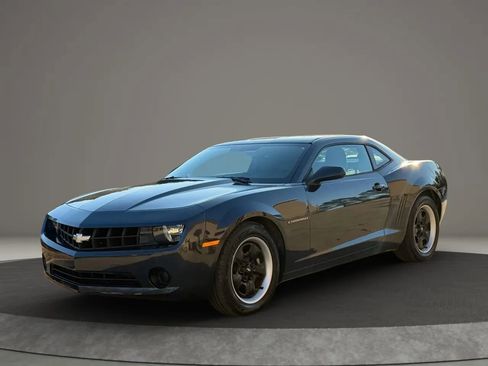 Used 2013 Chevrolet Camaro LS image 7