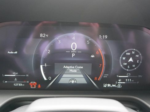 Used 2025 Lexus GX 550 AWD/4WD image 16