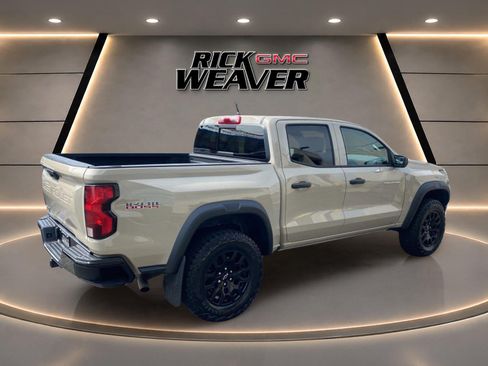 Used 2024 Chevrolet Colorado Trail Boss w/ Advanced Trailering Package AWD/4WD image 7