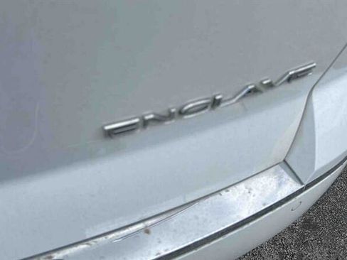 Used 2017 Buick Enclave Leather image 10