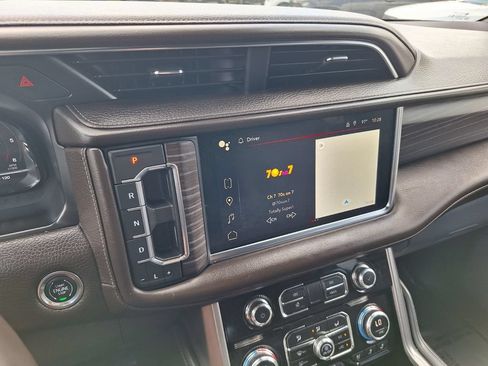 Used 2023 GMC Yukon Denali AWD/4WD image 16