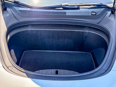 Used 2018 Tesla Model 3 Long Range RWD image 25