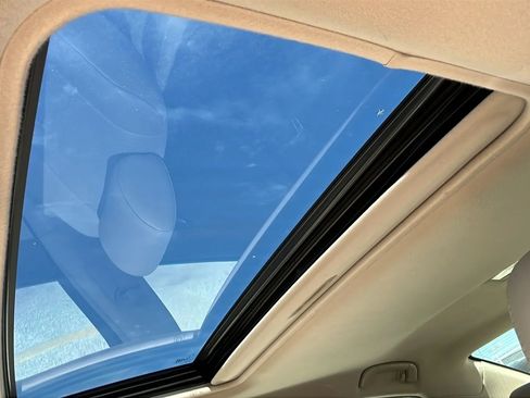 Used 2005 Toyota Avalon Limited FWD image 16