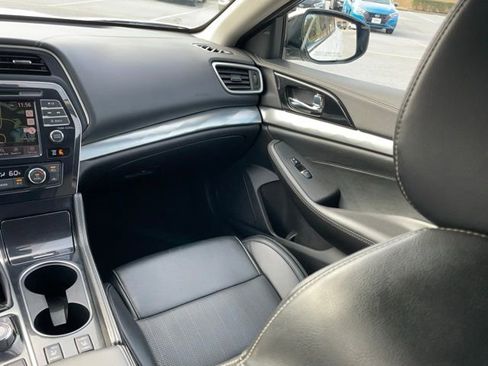 Used 2023 Nissan Maxima SV w/ Floor Mat Group image 34
