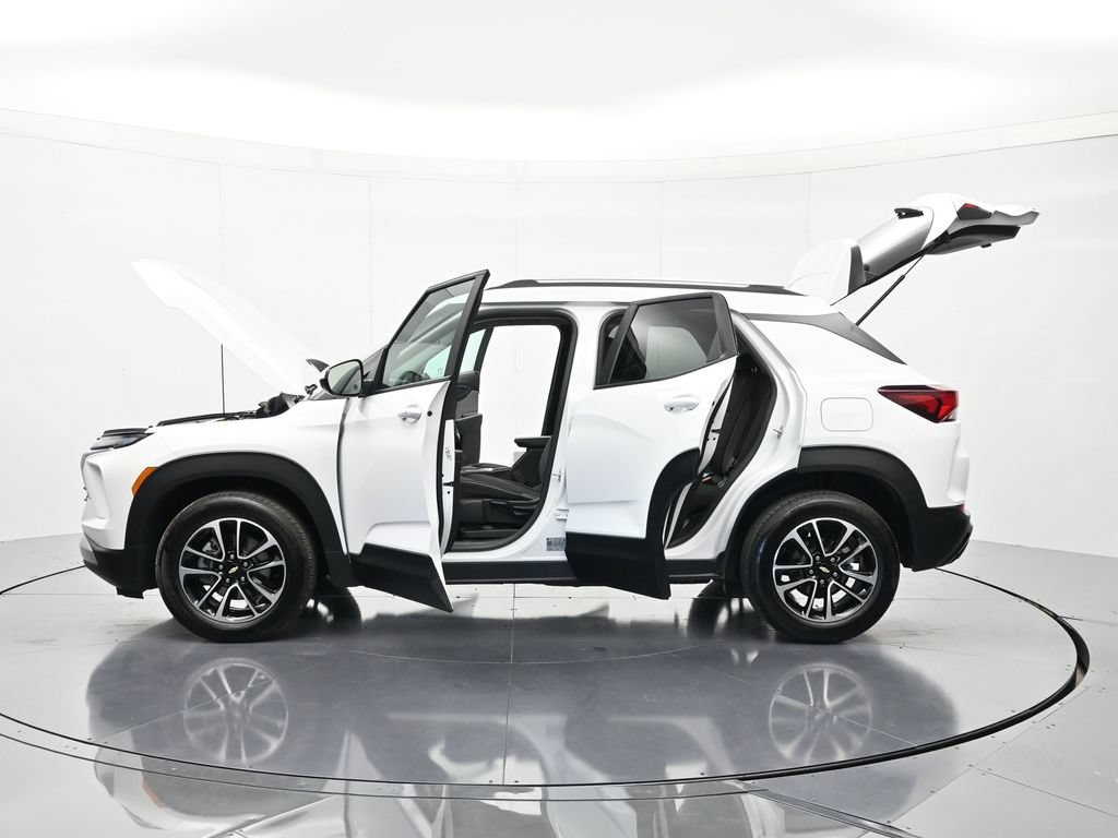 Used 2025 Chevrolet TrailBlazer LT FWD image 45