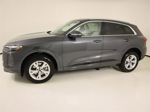 New 2025 Audi Q5 Premium image 2