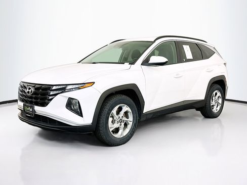 Used 2024 Hyundai Tucson SEL image 3