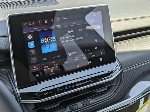 New 2024 Jeep Compass Latitude w/ Convenience Group image 15