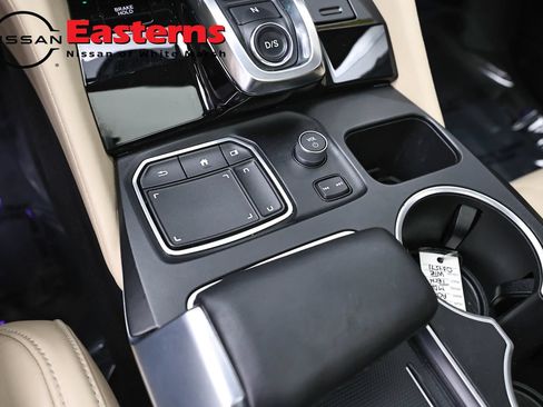 Used 2024 Acura MDX SH-AWD w/ Technology Package image 19