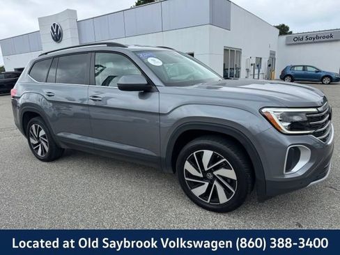 Certified 2024 Volkswagen Atlas SE AWD/4WD image 3