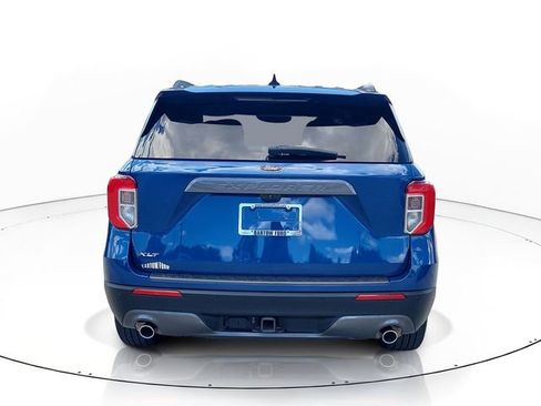 Used 2023 Ford Explorer XLT w/ Equipment Group 202A RWD image 6