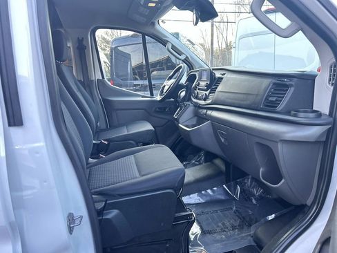 Used 2024 Ford Transit 250 Low Roof w/ Exterior Upgrade Package image 19