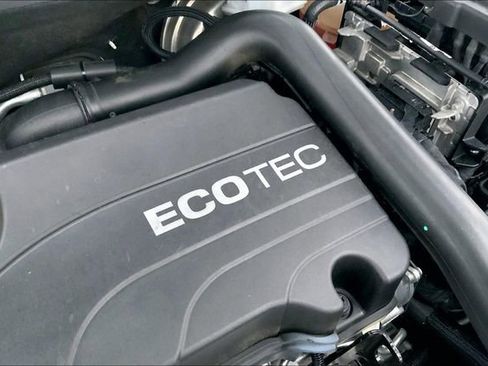 Used 2020 Chevrolet Equinox LS w/ LS Convenience Package image 30