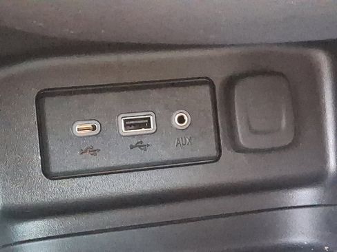 Certified 2023 Chevrolet Equinox LT image 25