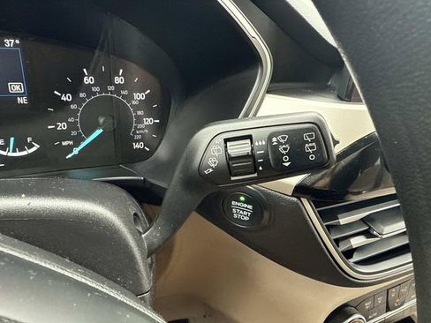 Used 2020 Ford Escape SE image 35