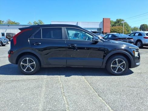 New 2025 Kia Niro EX image 3