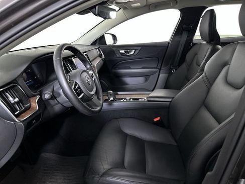 Used 2024 Volvo V60 B5 Cross Country Plus AWD/4WD image 20