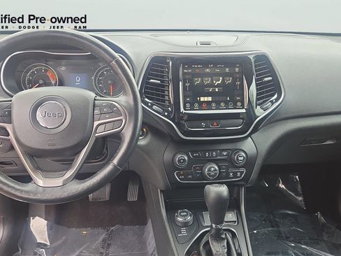 Certified 2019 Jeep Cherokee Limited AWD/4WD image 9