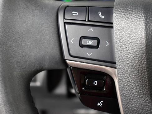 Used 2025 Toyota Camry XSE image 33