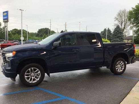 Used 2022 Chevrolet Silverado 1500 RST AWD/4WD image 11