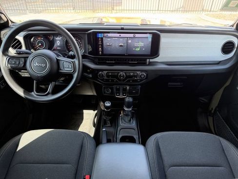 Used 2025 Jeep Wrangler Sport AWD/4WD image 22