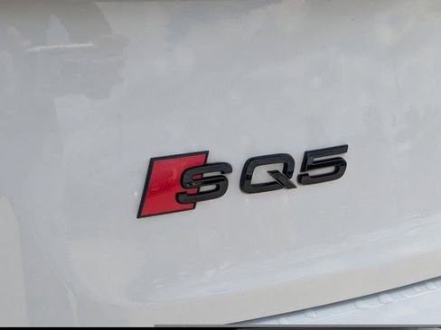 Used 2021 Audi SQ5 Prestige w/ Prestige Package AWD/4WD image 37