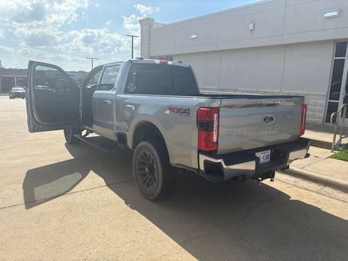 Used 2023 Ford F350 Lariat w/ Lariat Ultimate Package AWD/4WD image 2